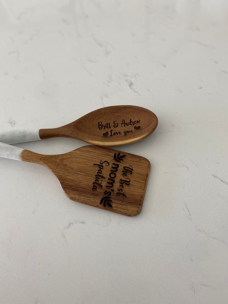 Engraved Kitchen Set