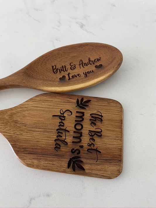 Engraved Kitchen Set