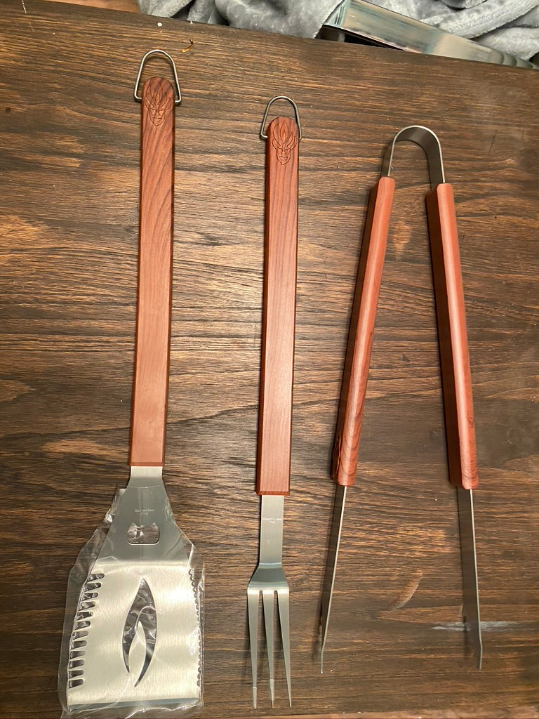Custom Engraved Grilling Set