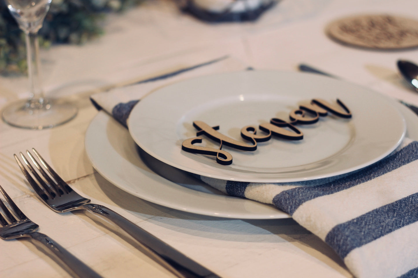Name Place Settings 🍽
