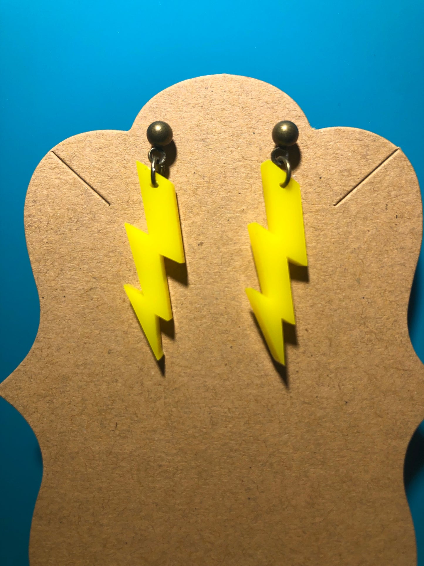 Lighting bolt earrings ⚡️